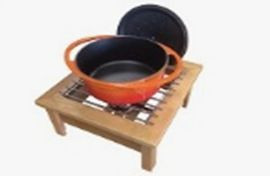 Single Wooden Chafer Chafing Dish.  36x38cm. with stainless steel grating. Coated with varnish.                                (This product don't include burner).